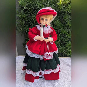 27"‎ Deluxe Velvet Lady Animated Caroler Tested And Working Holiday Velvet Lace